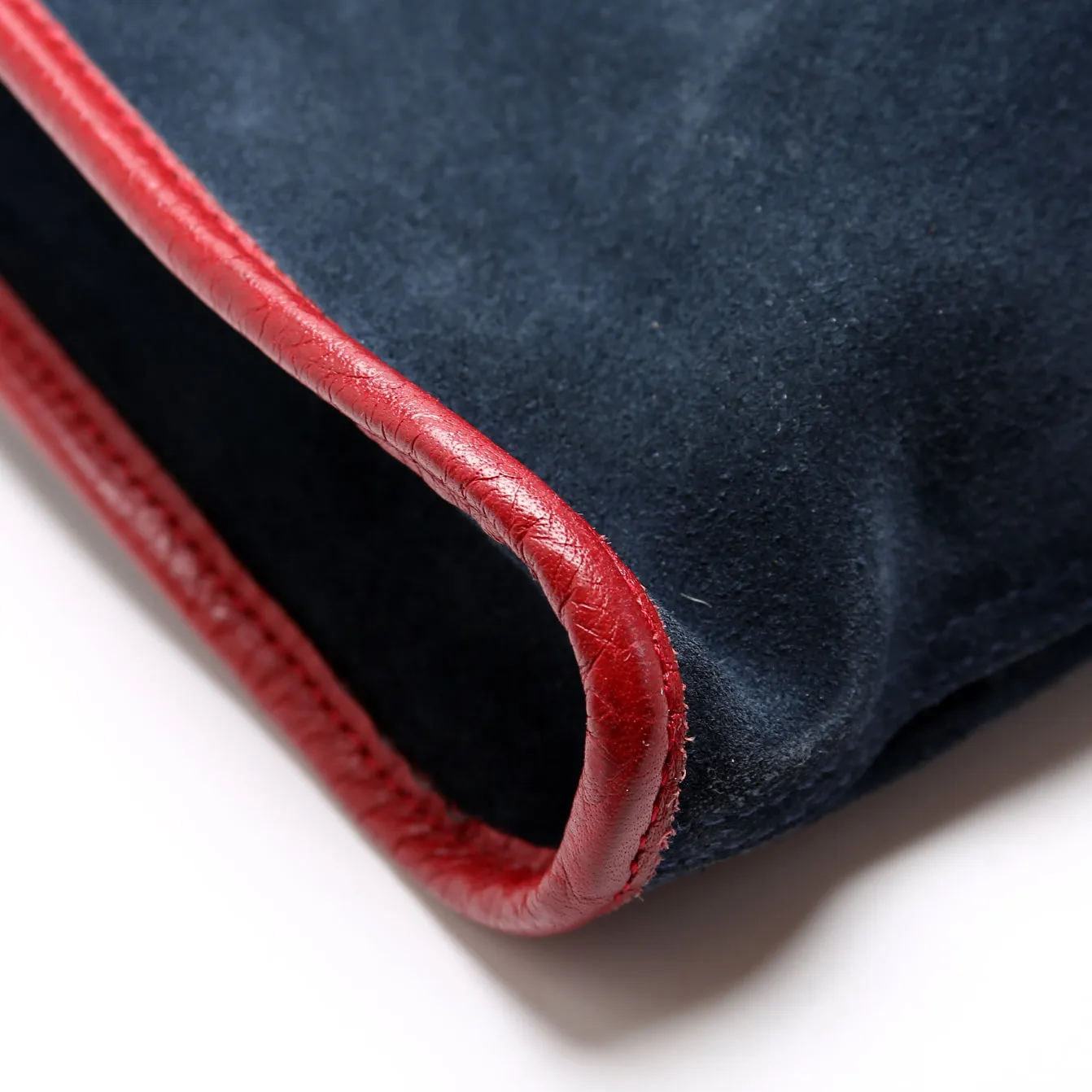 537219 Rajah Tote Suede