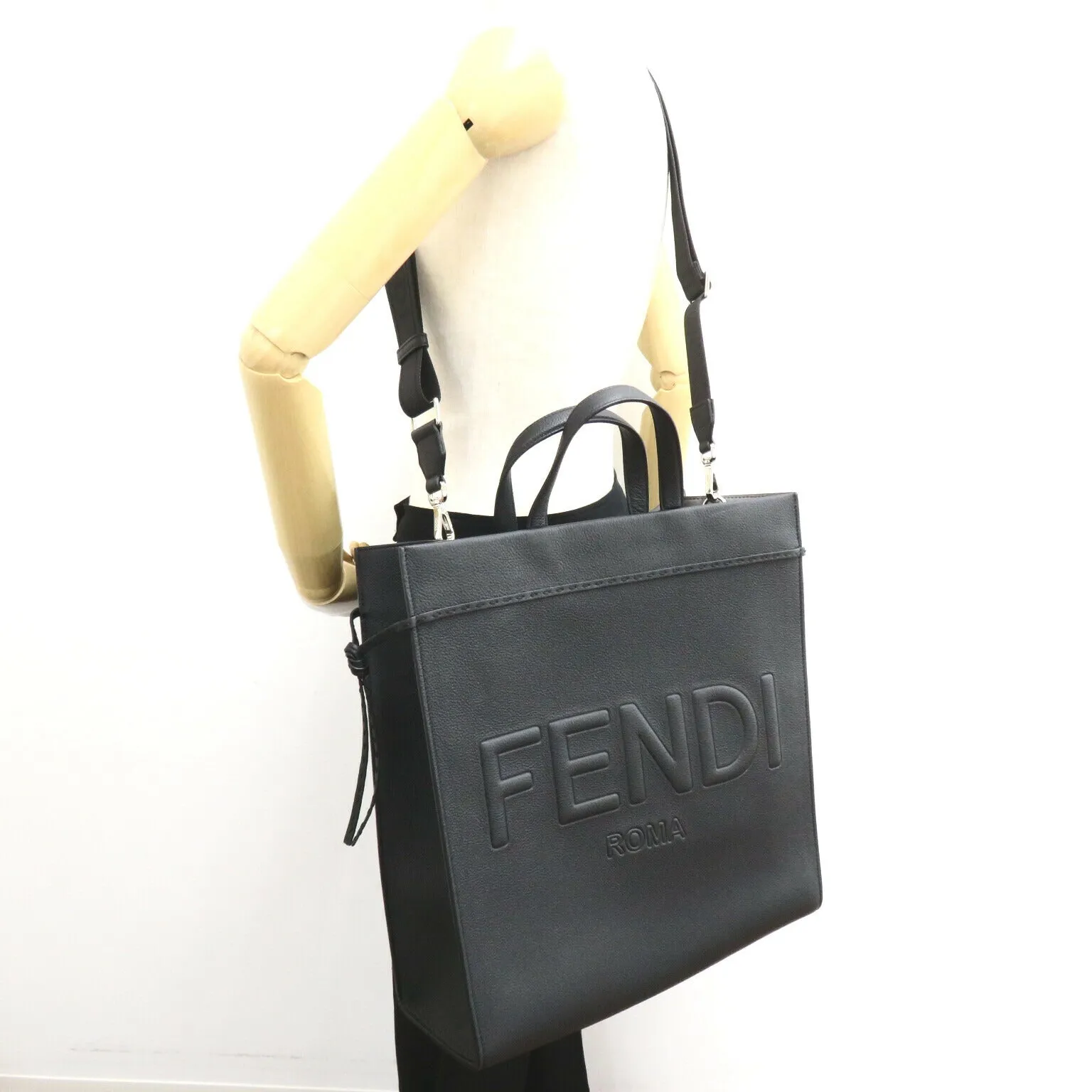 Fendi Leather 2Way Tote Bag 7VA583