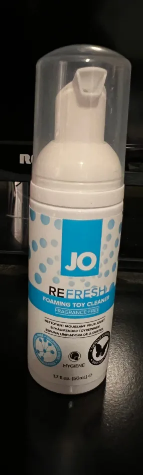 Foam travel toy cleaner
