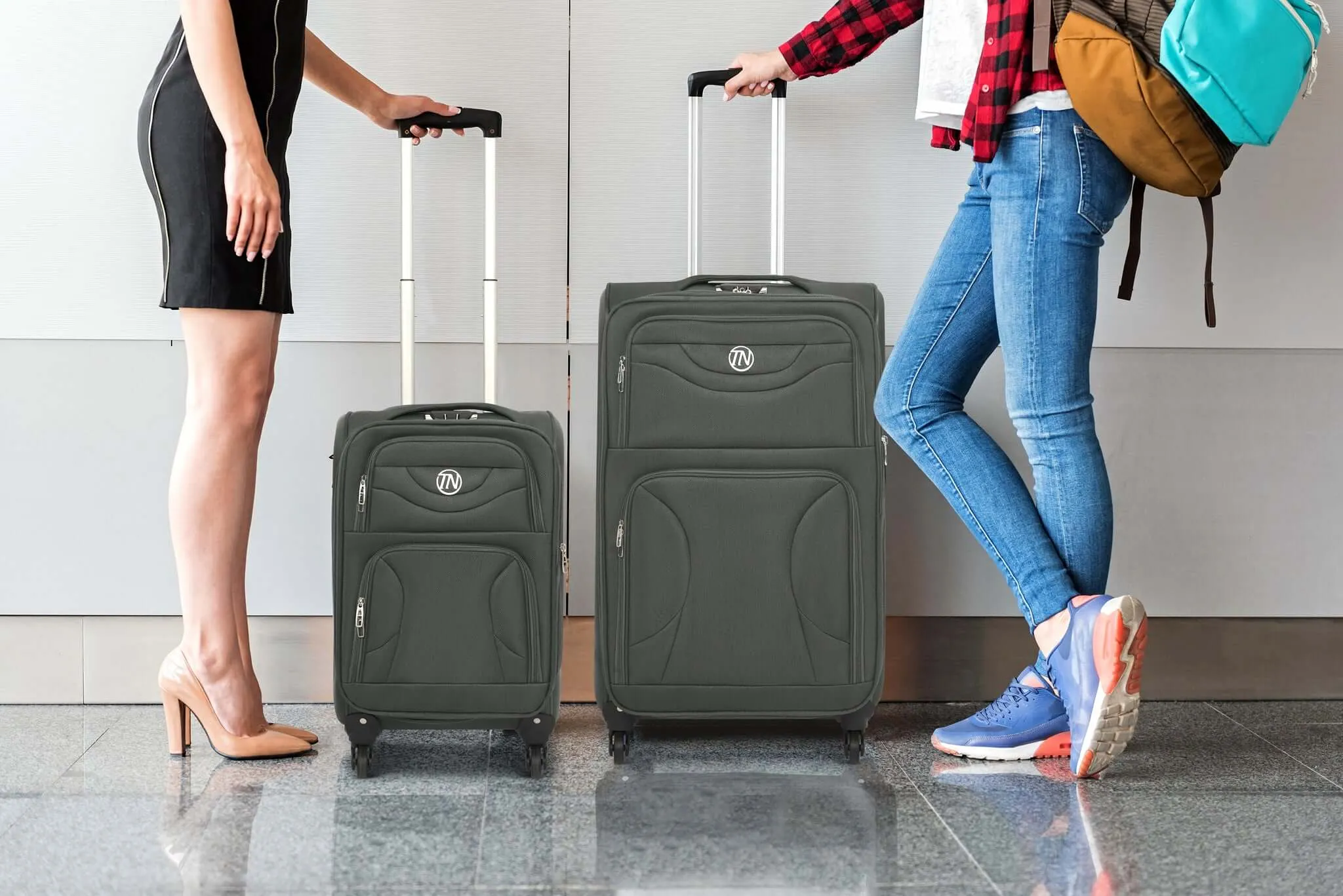 Lightweight Luggage Suitcase 4pcs 360 Wheels - Assorted Colours