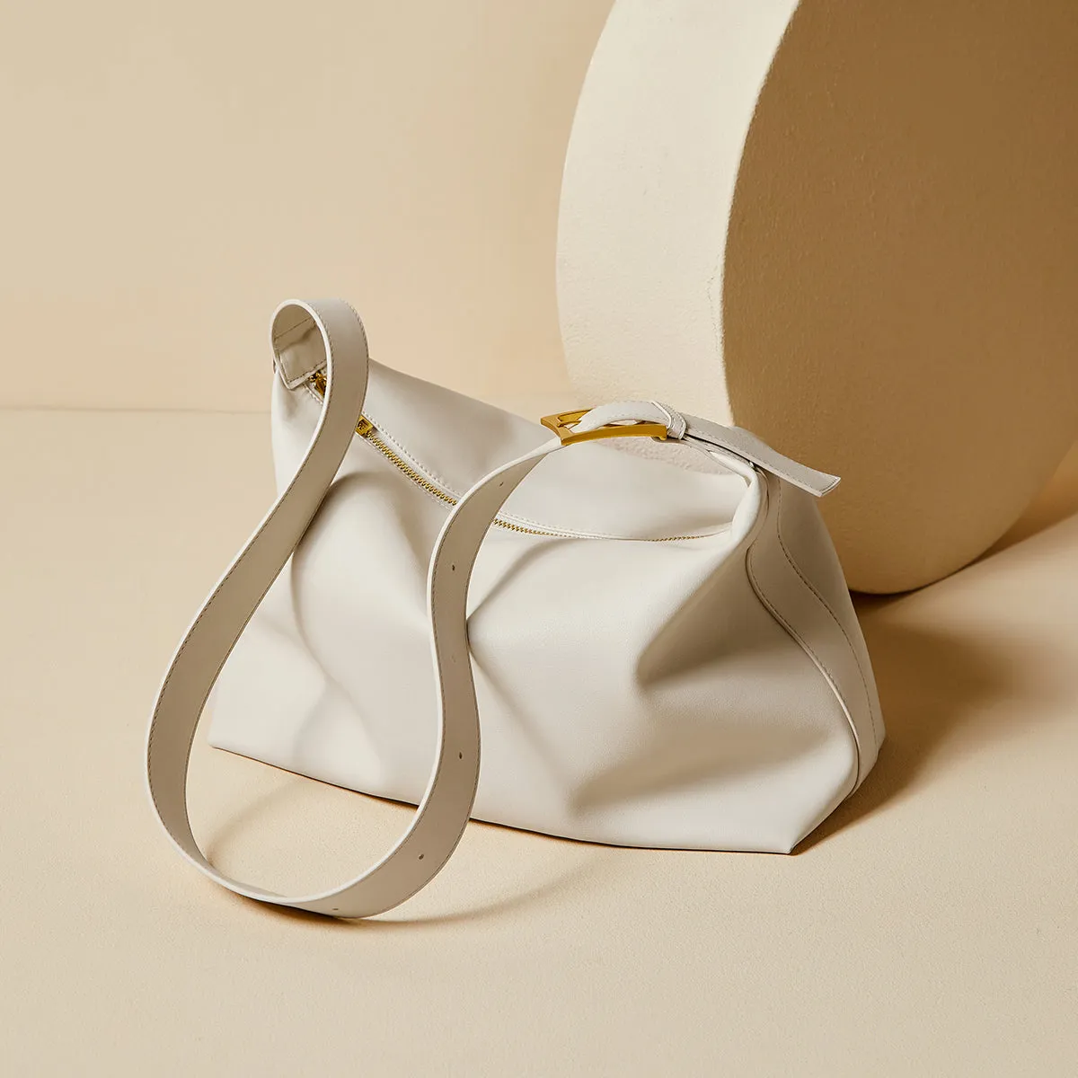 Sleek Retro Leather Tote Bag