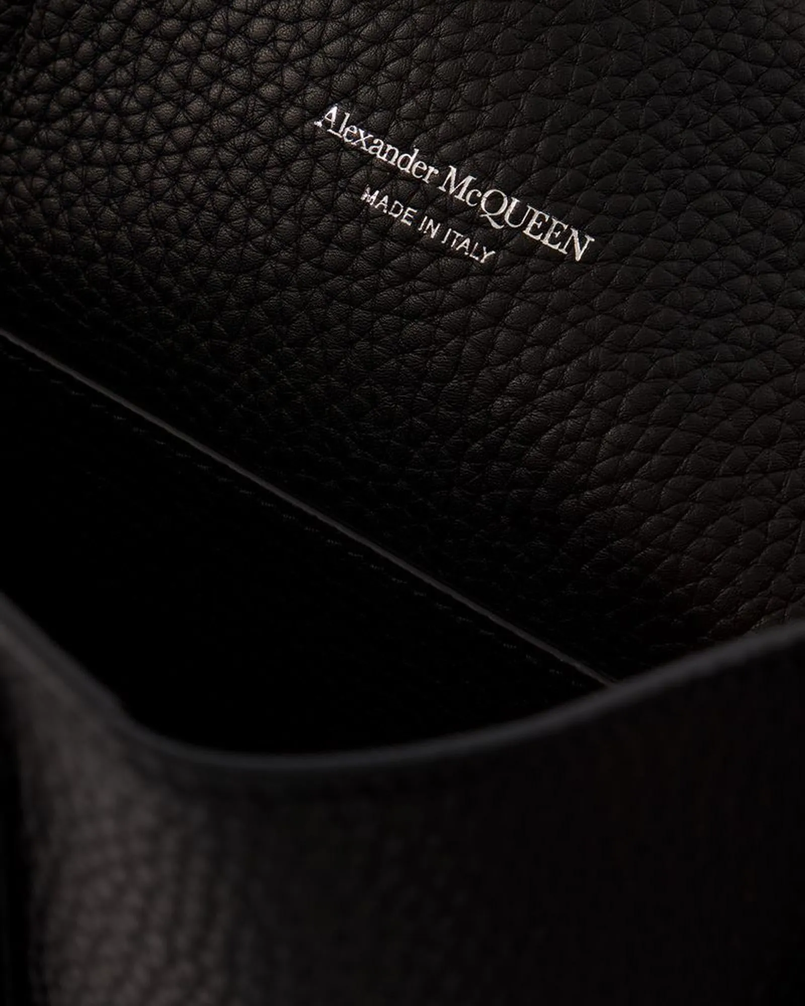 The Edge Medium Shopper Bag in Smooth Black Leather