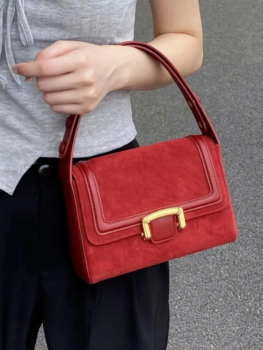 UAKISS  -   Niche Underarm Small Square Bag Fashionable and Versatile Korean Version Handbag New Retro Suede Tote Bags