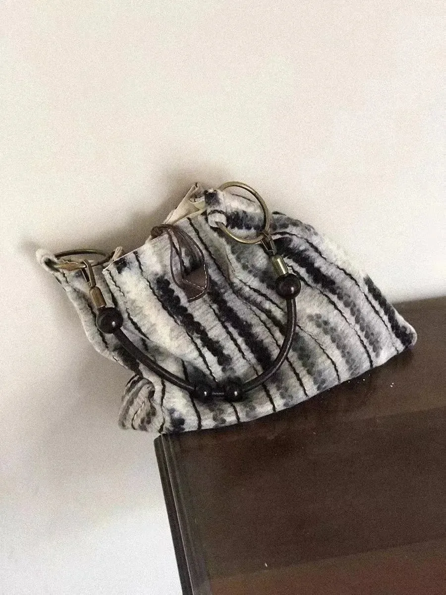 UAKISS  -  Original Far Mountain Pleated Vintage Small Bag Autumn New Versatile Casual Single-shoulder Underarm Bag Small Cloth Tote Bag